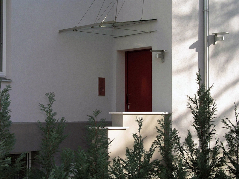 Wohnhaus für zwei Familien in Berlin Umbau – Eingang