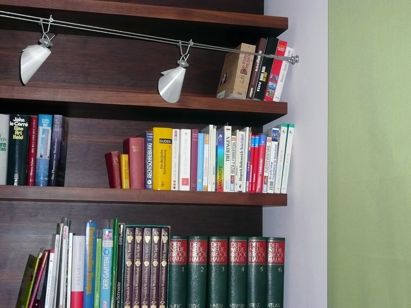 Neugestaltung eines Wohnbereiches – Bücherregal
