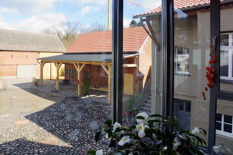 Vierseitenmühlenhof in Gräben / Brandenburg – Hofblick